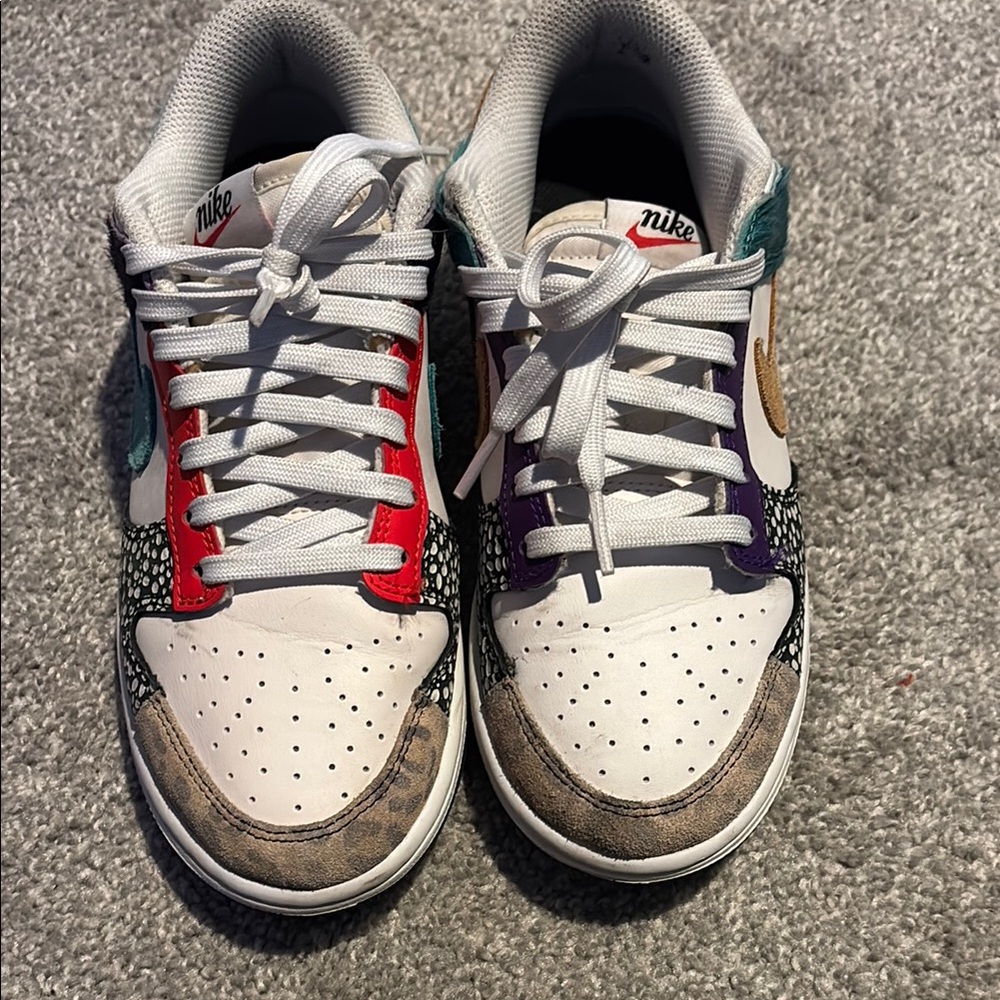 Nike safari dunks